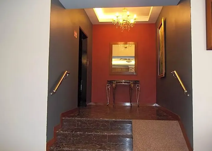 D Eastern Hotel